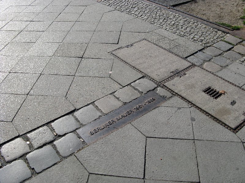 IMG_3687.JPG - Bernauer Strasse, Berlin Wall Memorial