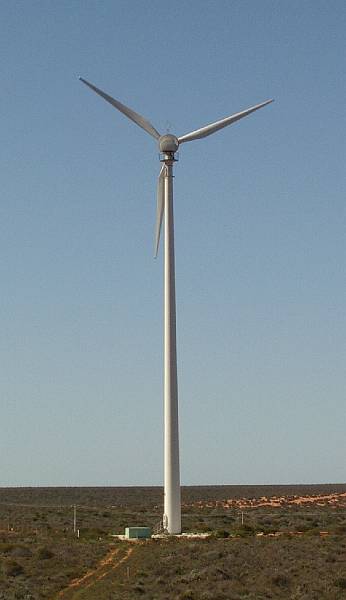 imgp4230.jpg - Wind turbines at Denham